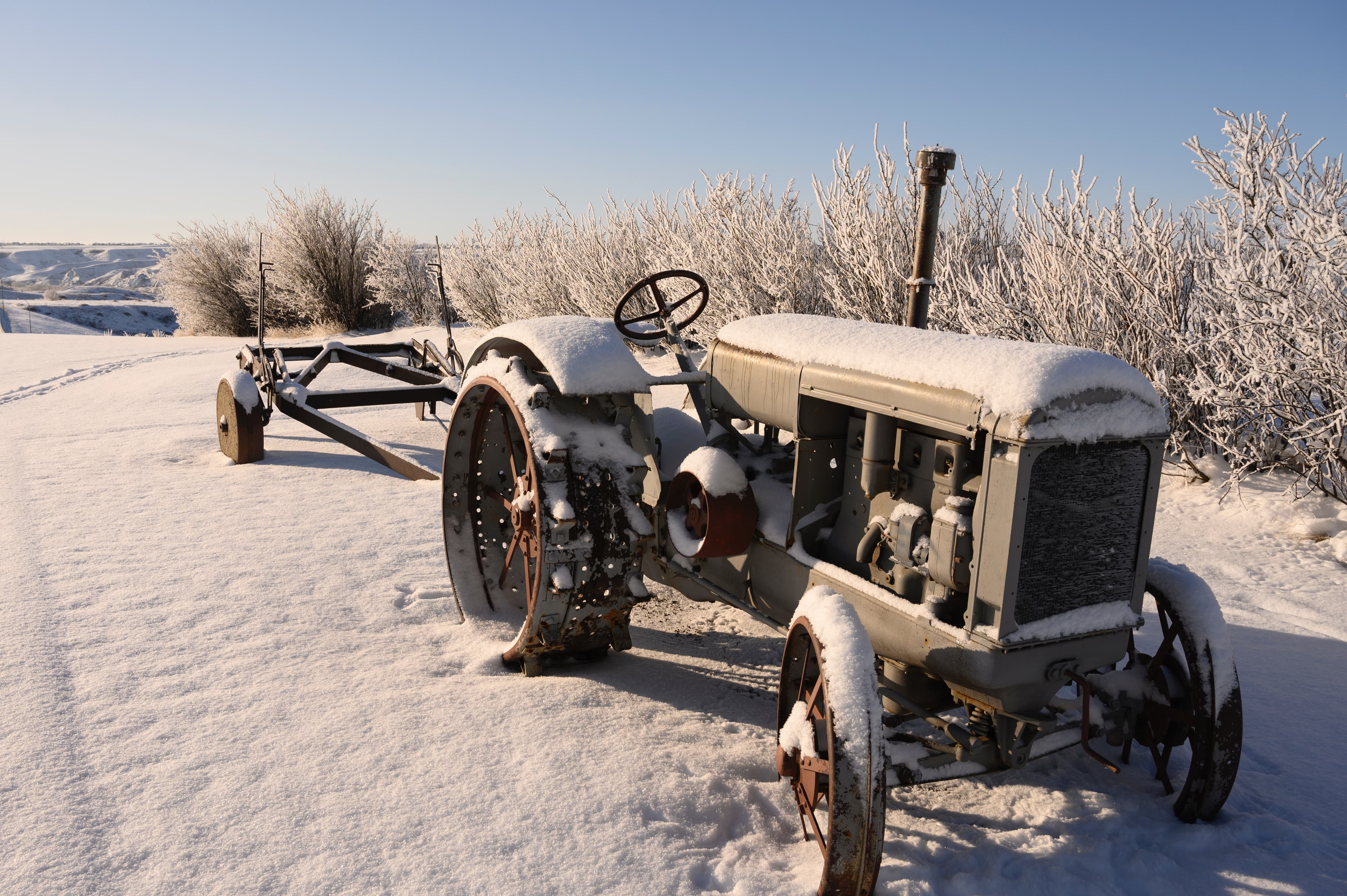 Keep your motor running - cold weather advice for tractor drivers